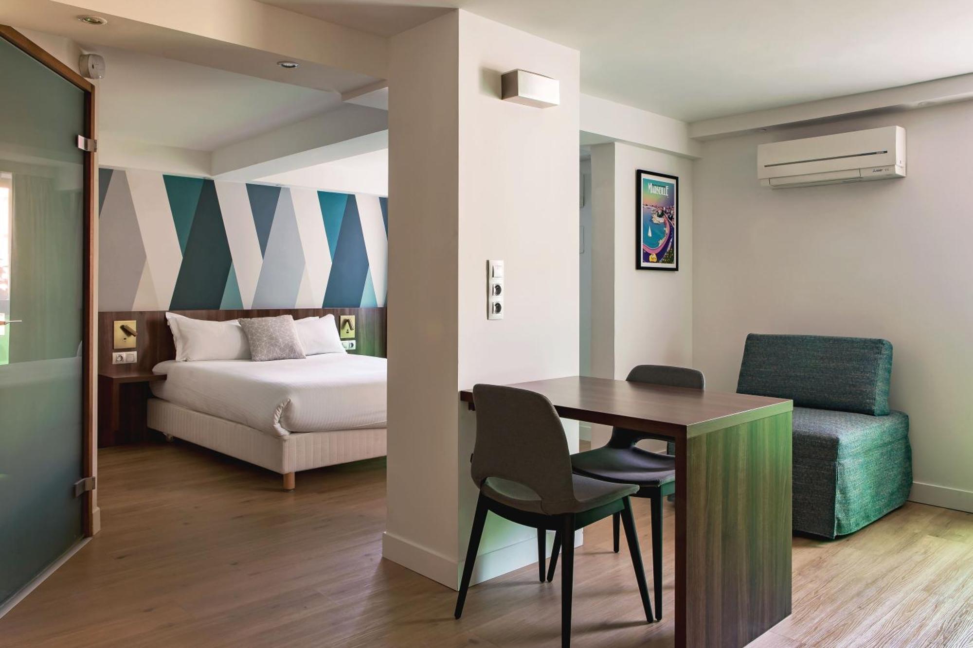 Holiday Inn - Marseille Airport By Ihg Vitrolles  Kültér fotó