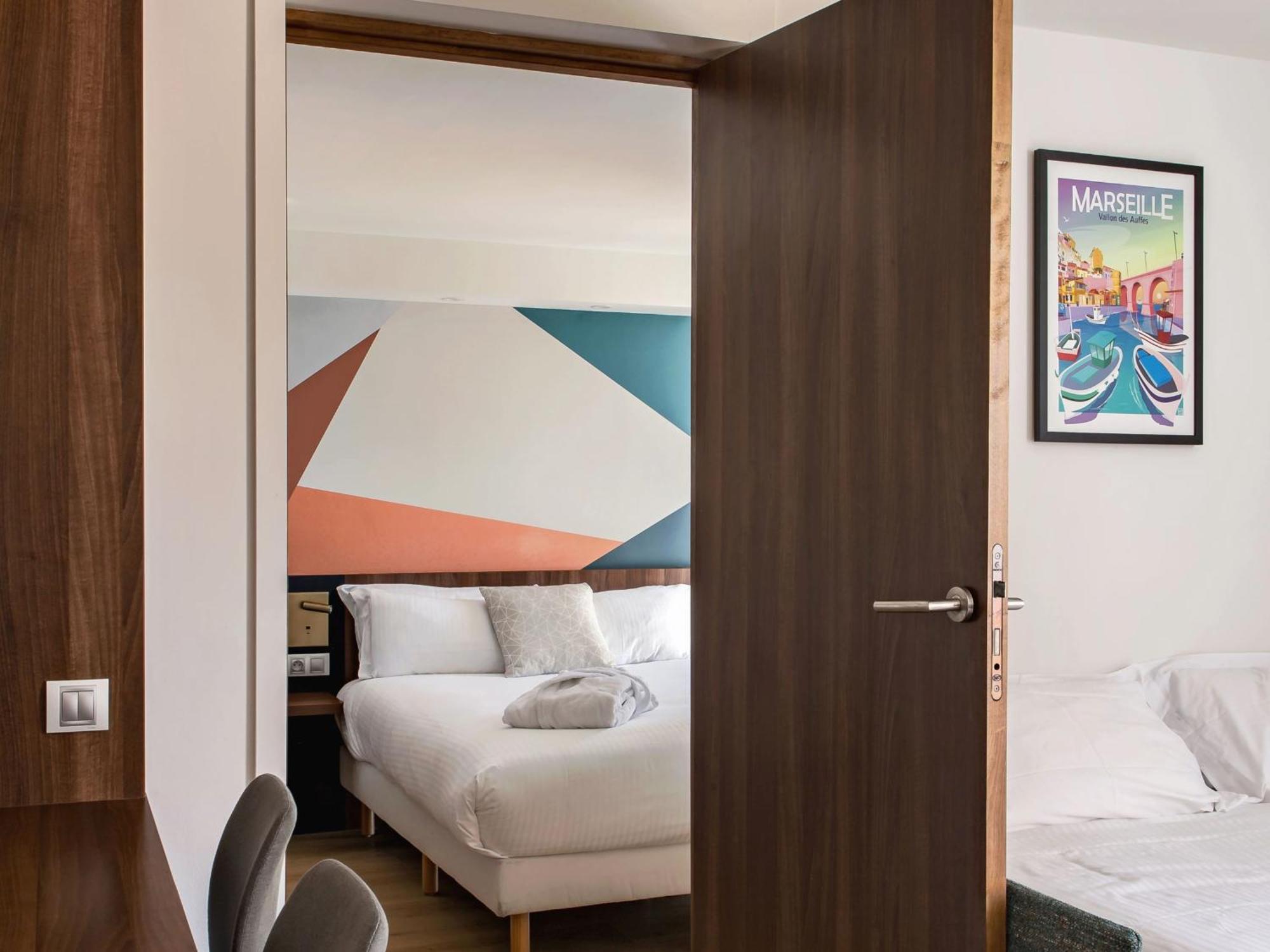 Holiday Inn - Marseille Airport By Ihg Vitrolles  Kültér fotó