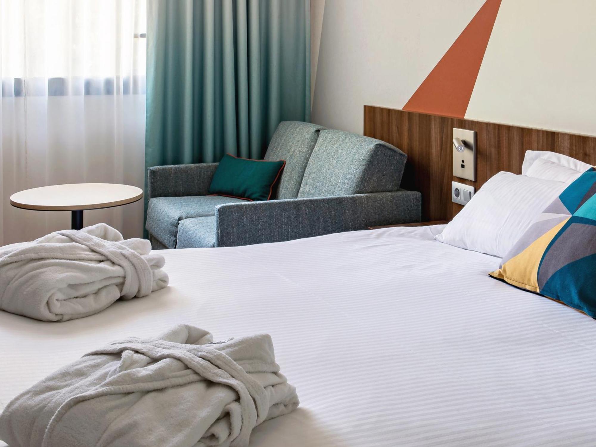 Holiday Inn - Marseille Airport By Ihg Vitrolles  Kültér fotó