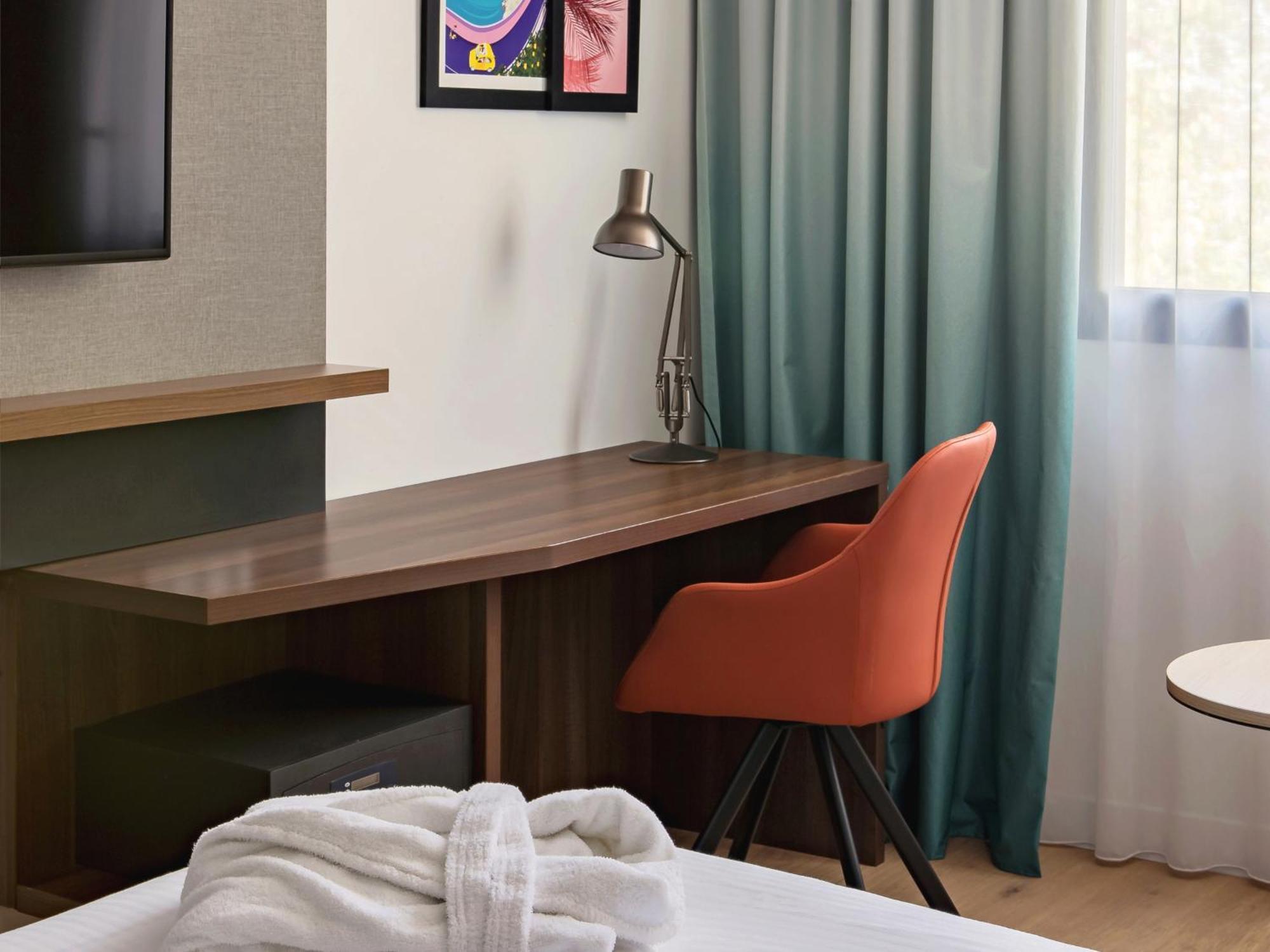 Holiday Inn - Marseille Airport By Ihg Vitrolles  Kültér fotó