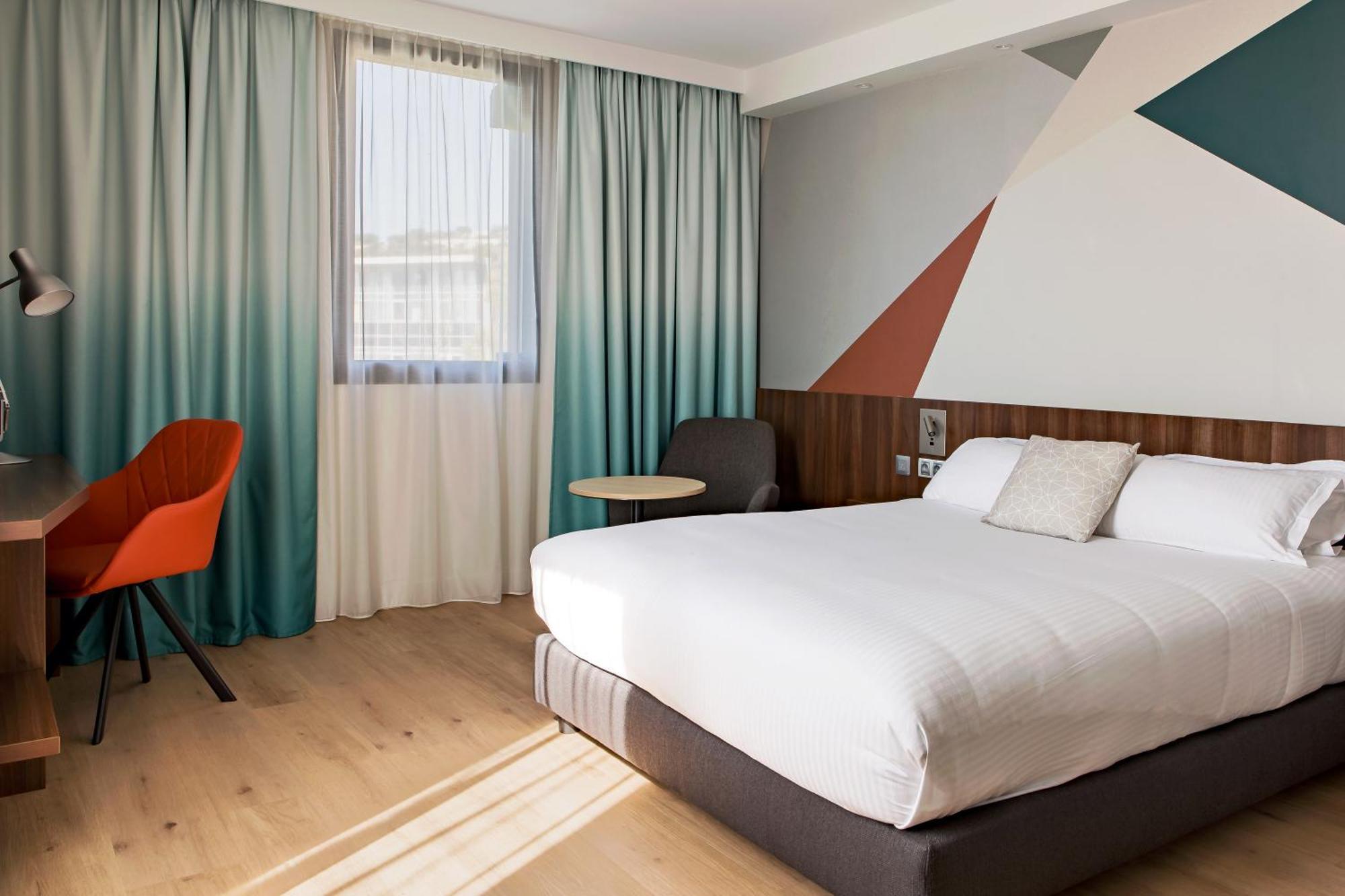 Holiday Inn - Marseille Airport By Ihg Vitrolles  Kültér fotó