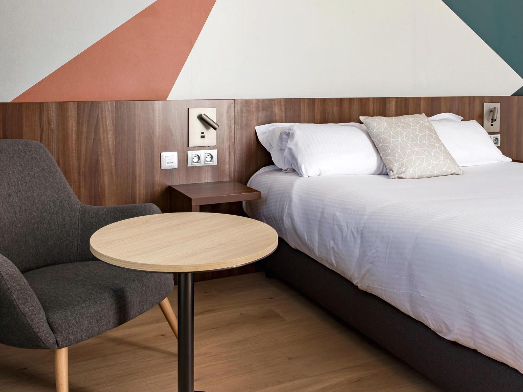 Holiday Inn - Marseille Airport By Ihg Vitrolles  Kültér fotó
