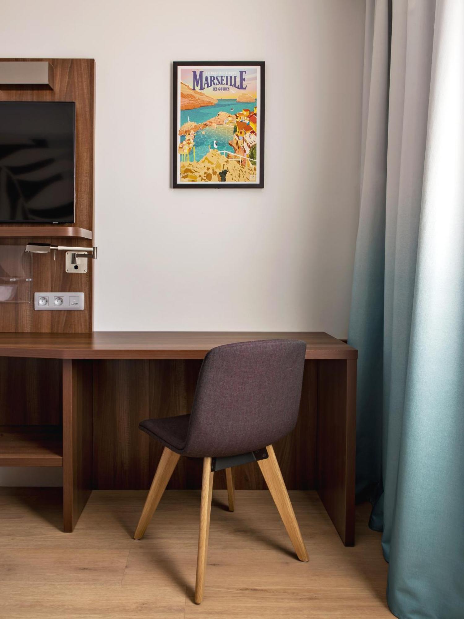 Holiday Inn - Marseille Airport By Ihg Vitrolles  Kültér fotó