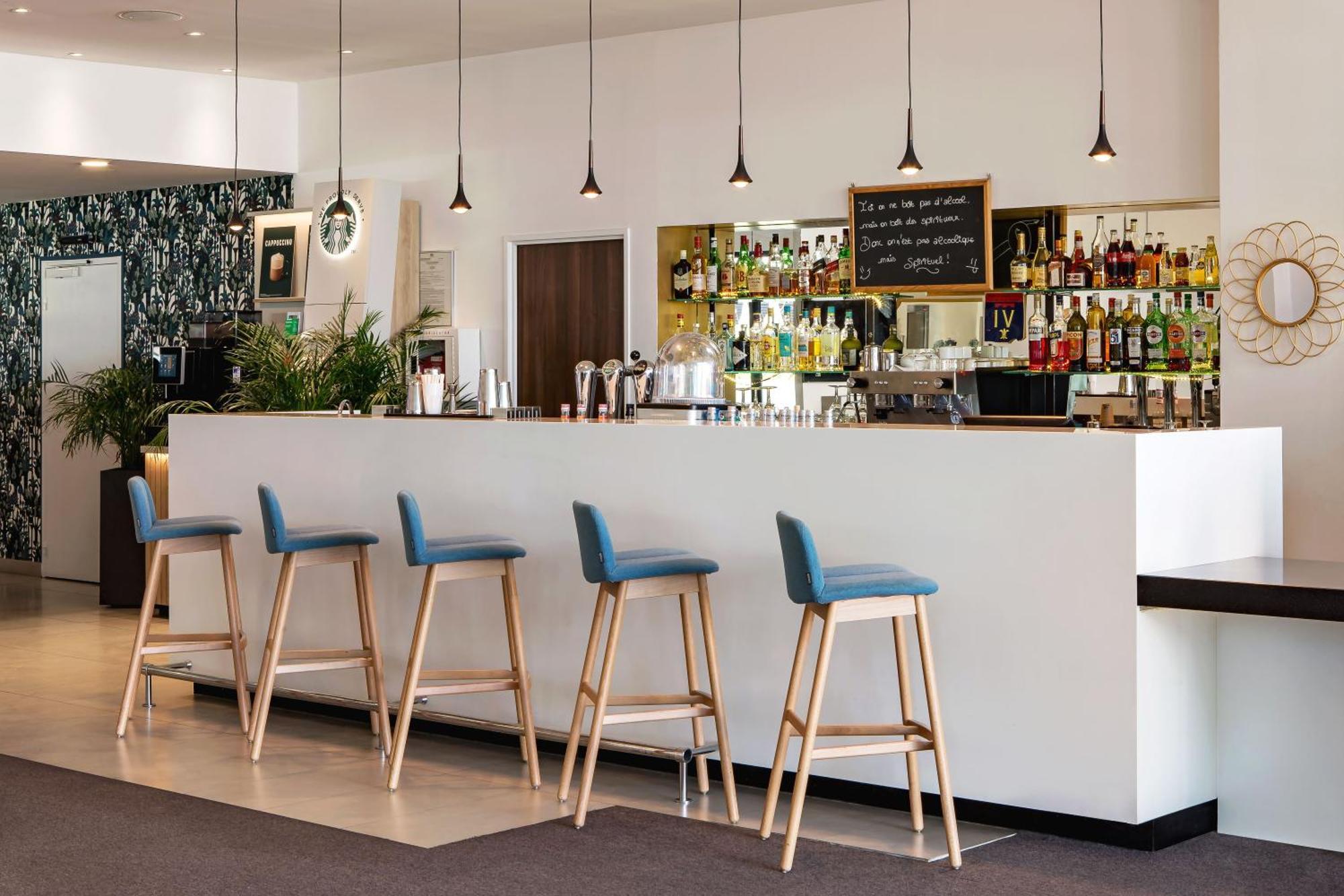Holiday Inn - Marseille Airport By Ihg Vitrolles  Kültér fotó