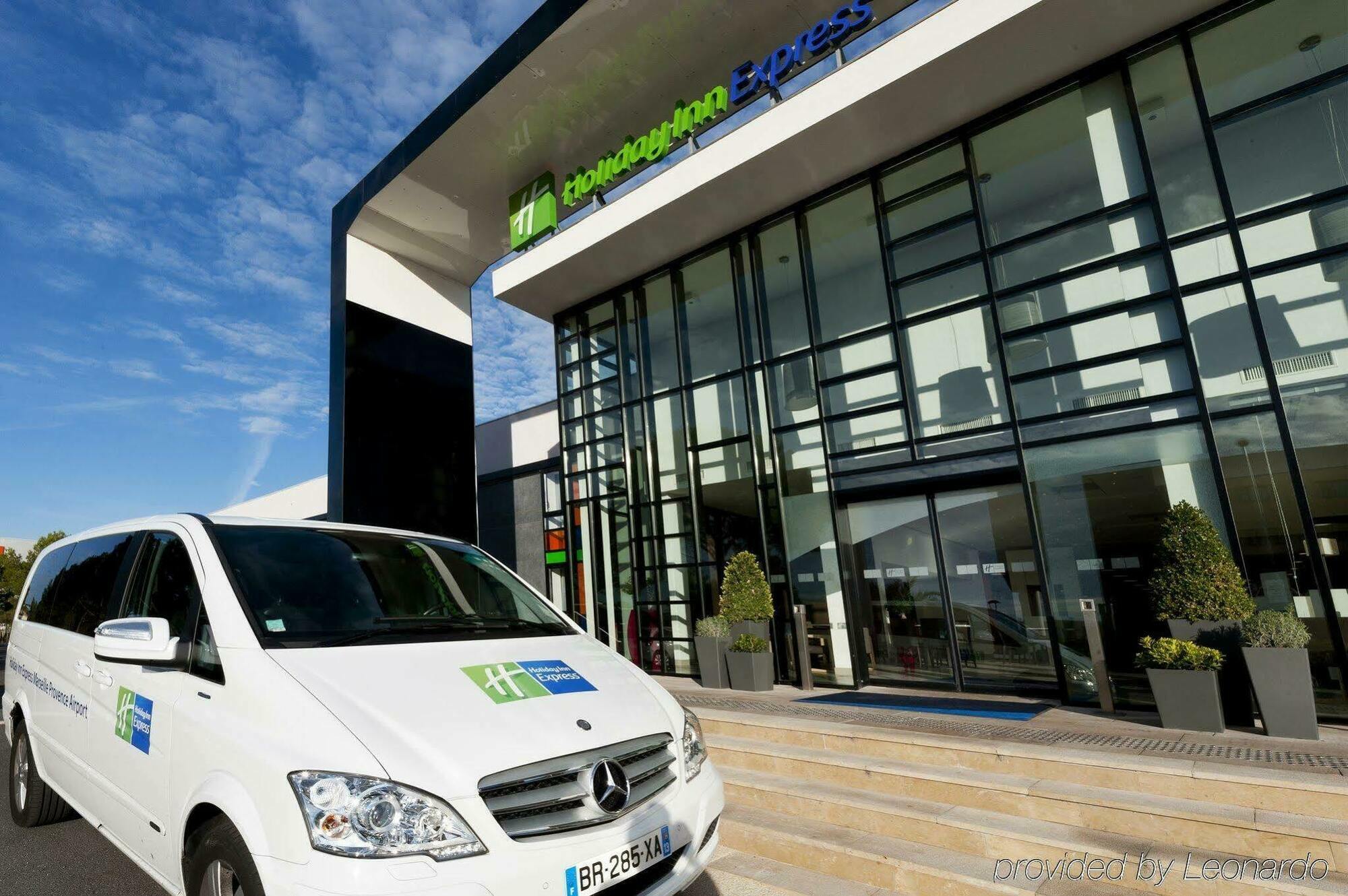 Holiday Inn - Marseille Airport By Ihg Vitrolles  Kültér fotó